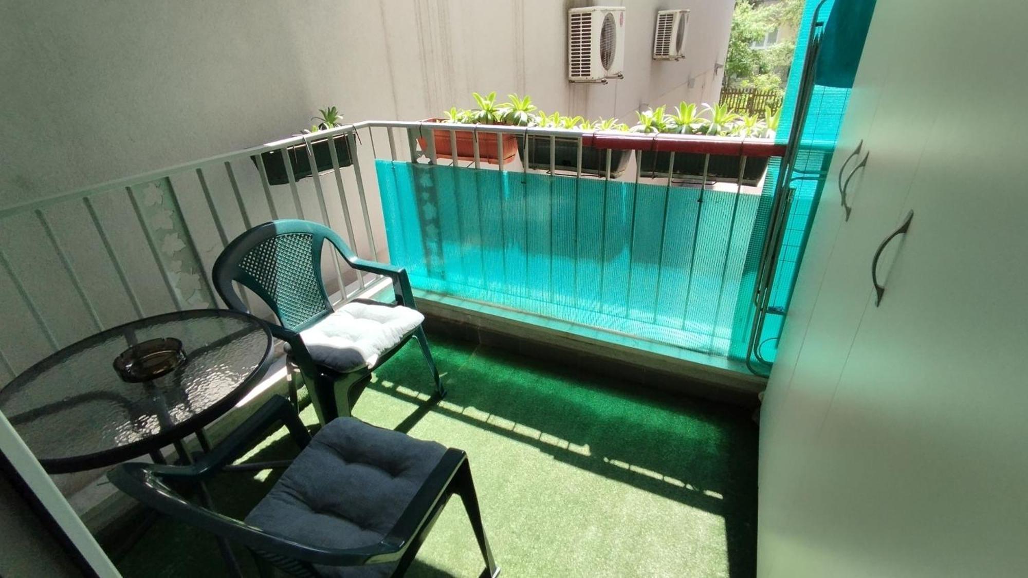 Quiet Apartment In City Center, Free Private Parking Sarajevo Bagian luar foto