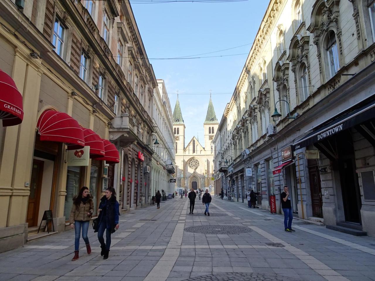 Quiet Apartment In City Center, Free Private Parking Sarajevo Bagian luar foto